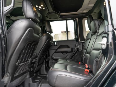 Used 2021 Jeep Wrangler Unlimited Rubicon w/ Dual Top Group image 61