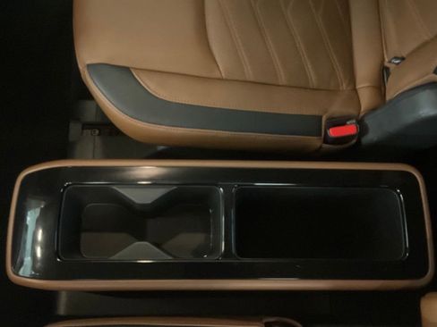 Used 2023 Nissan Pathfinder Platinum image 28