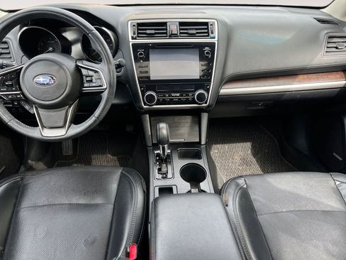 Used 2019 Subaru Outback 2.5i Limited AWD/4WD image 10