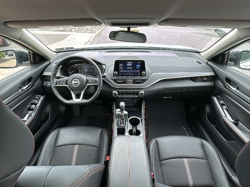 Certified 2024 Nissan Altima 2.5 SR FWD image 26