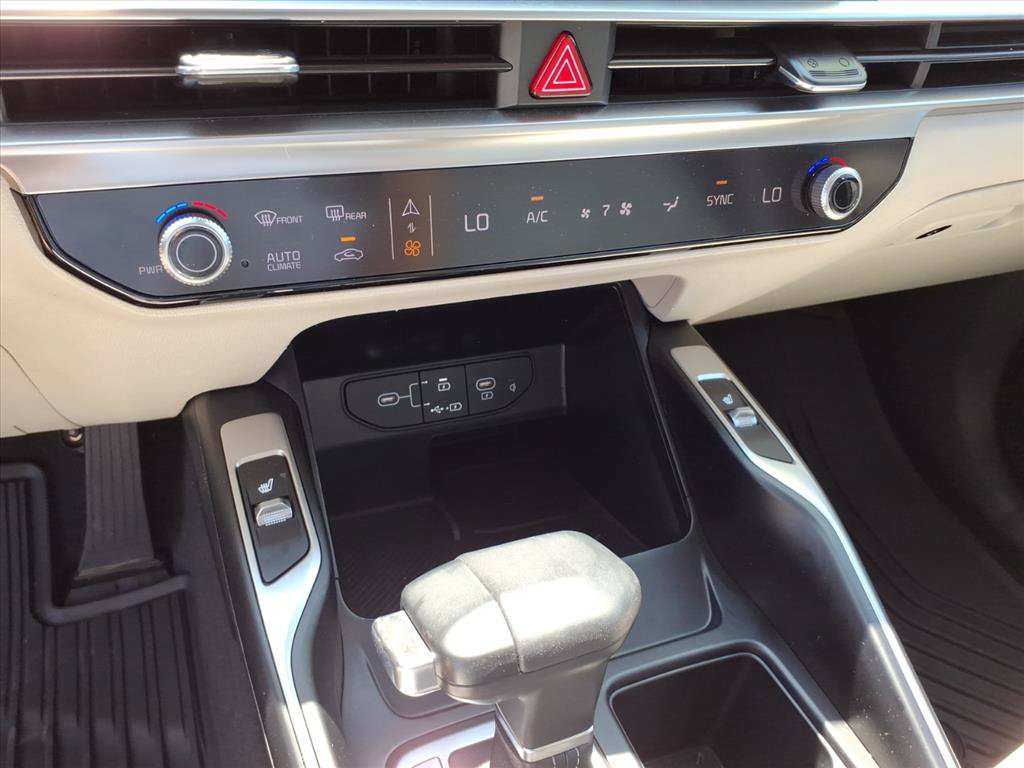 Used 2024 Kia Sorento X-Line EX AWD/4WD image 23