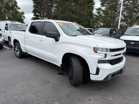 Used 2021 Chevrolet Silverado 1500 RST w/ Convenience Package II AWD/4WD image 2