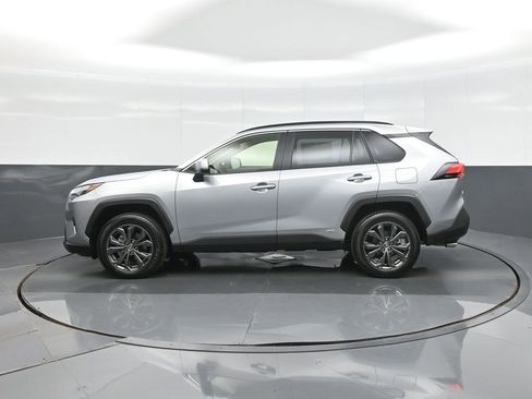 Certified 2025 Toyota RAV4 XLE Premium AWD/4WD image 4