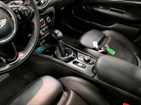 Used 2017 MINI Cooper Clubman S image 17