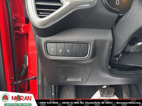 Used 2025 Kia Soul LX image 17