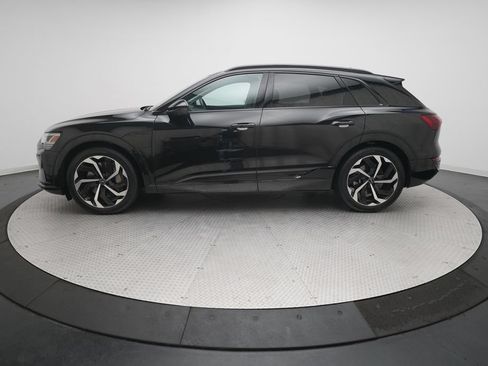 Certified 2024 Audi Q8 e-tron Prestige w/ Prestige Package AWD/4WD image 25