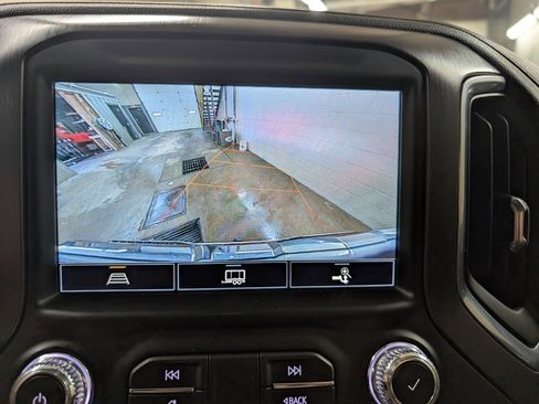 Used 2021 GMC Sierra 1500 AT4 w/ AT4 Premium Package AWD/4WD image 23