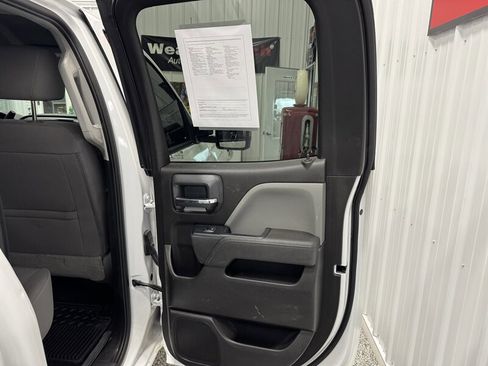 Used 2018 Chevrolet Silverado 1500 W/T w/ Trailering Package image 26