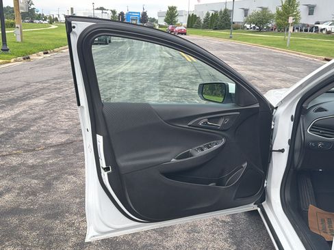 Used 2024 Chevrolet Malibu LT FWD image 10