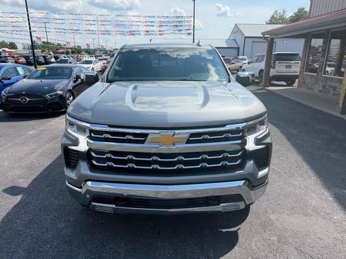 Used 2025 Chevrolet Silverado 1500 LTZ AWD/4WD image 10