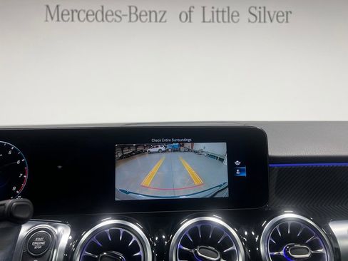 Used 2023 Mercedes-Benz GLB 35 AMG 4MATIC image 34