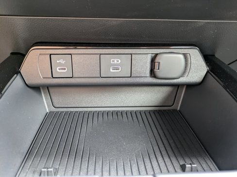 New 2025 Toyota Prius XSE Premium image 21