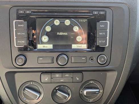 Used 2015 Volkswagen Jetta SE FWD image 11