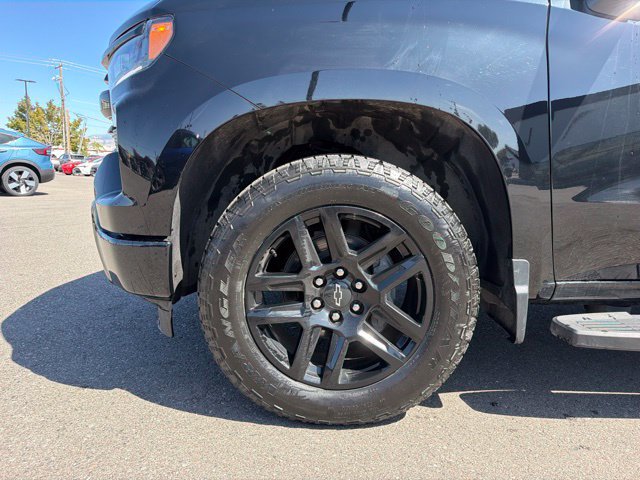 Used 2024 Chevrolet Silverado 1500 RST w/ Convenience Package II AWD/4WD image 4