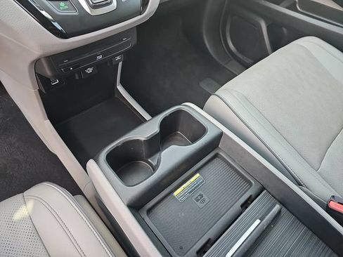 Used 2022 Honda Odyssey Elite image 29