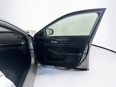 Used 2022 Nissan Altima 2.5 S image 30