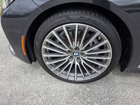 Used 2021 BMW 740i RWD image 9