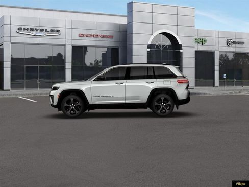 New 2026 Jeep Grand Cherokee Limited AWD/4WD image 3