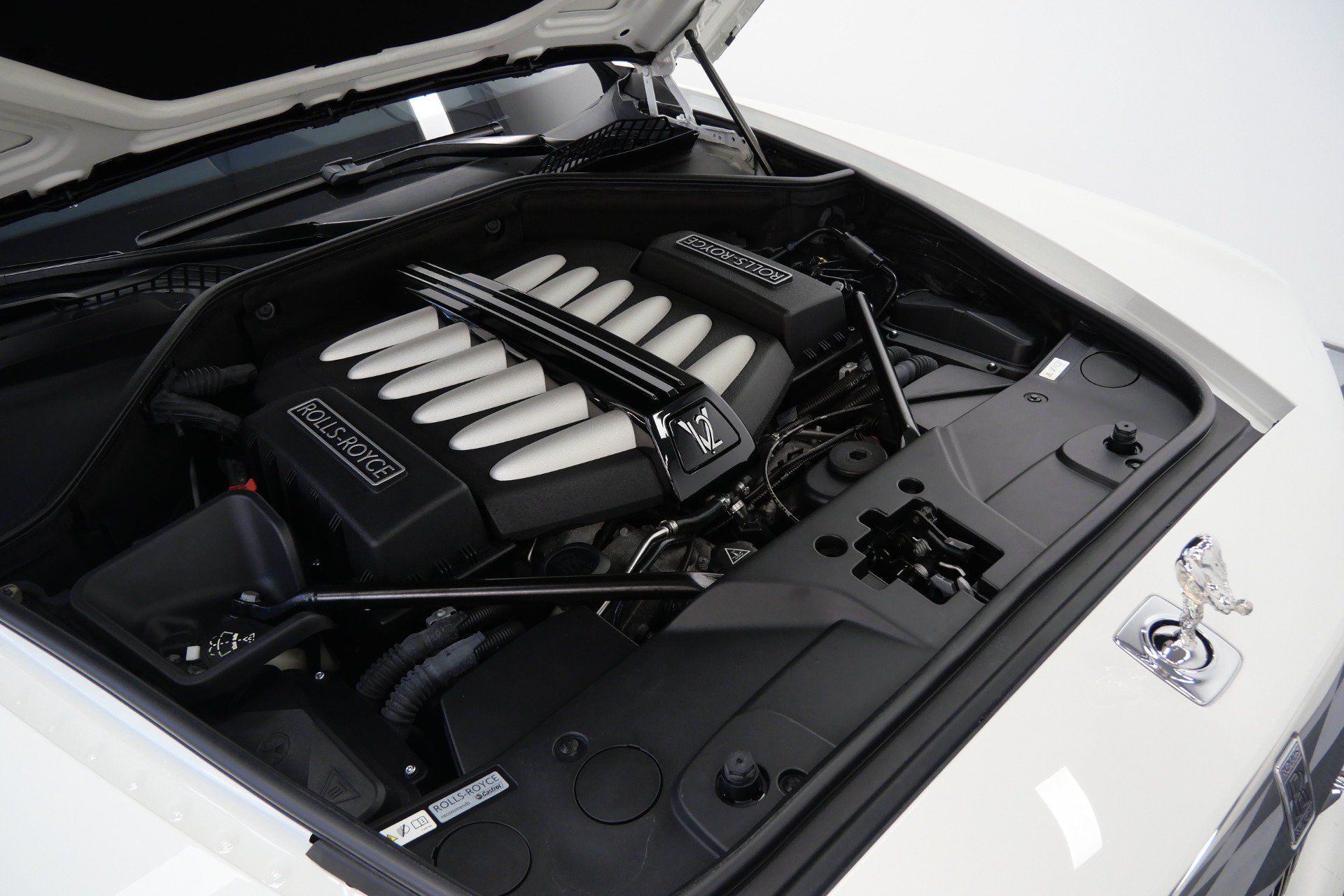 Used 2013 Rolls-Royce Ghost RWD image 41