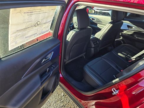 New 2026 Chevrolet Equinox EV LT image 15