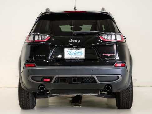 Used 2019 Jeep Cherokee Trailhawk w/ Comfort/Convenience Group image 9