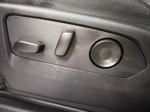 Used 2024 Chevrolet Suburban Z71 w/ Luxury Package image 23