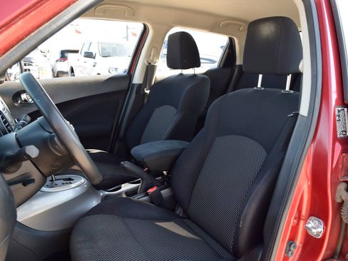 Used 2015 Nissan Juke S FWD image 15