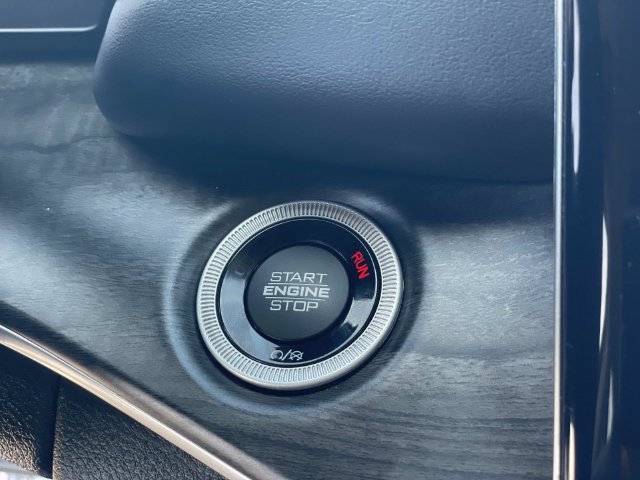 Used 2023 Jeep Grand Cherokee 4WD 4xe image 18