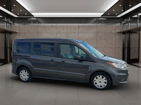 Used 2020 Ford Transit Connect XLT image 18