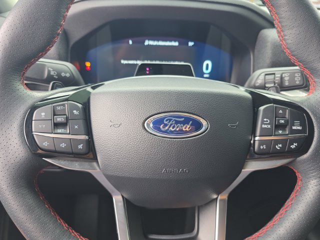 Used 2025 Ford Explorer ST AWD/4WD image 27
