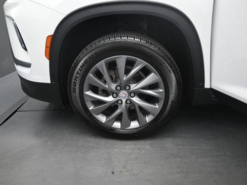 Used 2026 Buick Enclave Preferred w/ Power Package FWD image 13