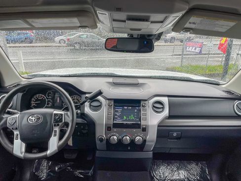 Used 2019 Toyota Tundra SR5 AWD/4WD image 3