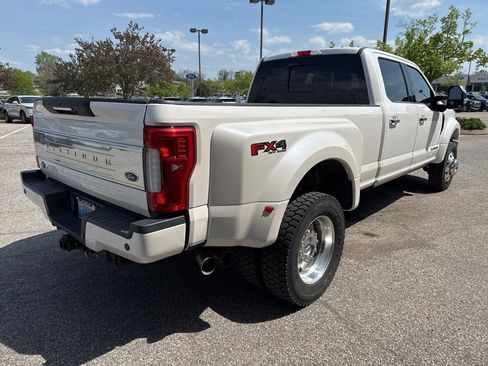 Used 2017 Ford F450 Platinum w/ Platinum Ultimate Package AWD/4WD image 17