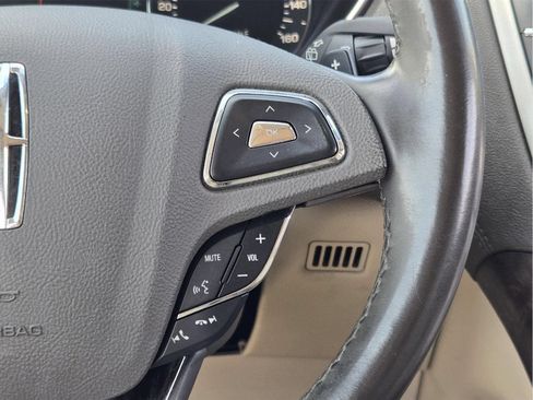 Used 2016 Lincoln MKX Reserve w/ Climate Package AWD/4WD image 28