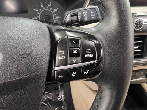 Used 2021 Ford Escape SE w/ Cold Weather Package FWD image 12