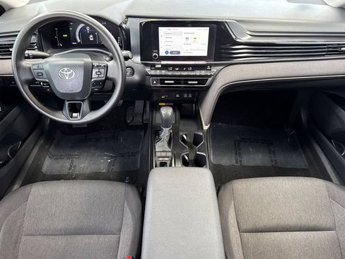 Used 2026 Toyota Camry LE w/ Convenience Package FWD image 12