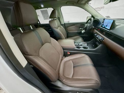 Used 2024 Honda Pilot Elite image 31