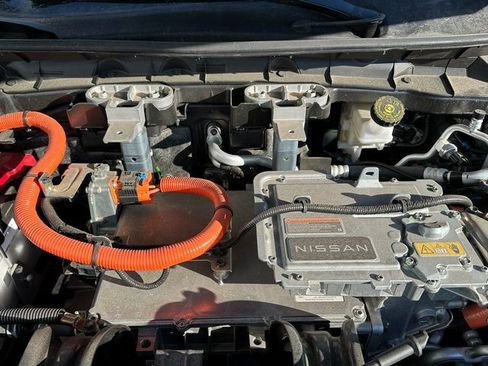 Used 2024 Nissan Ariya AWD image 9