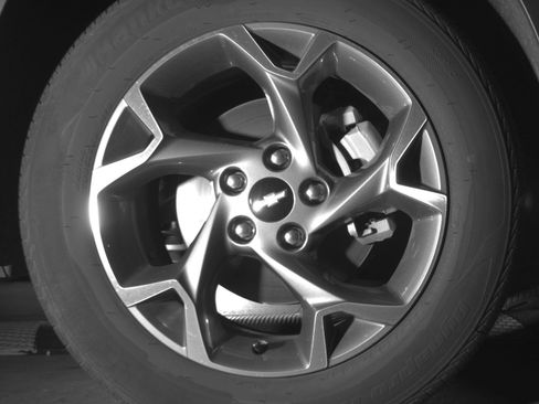 Used 2025 Chevrolet Trax LT w/ LT Convenience Package image 13