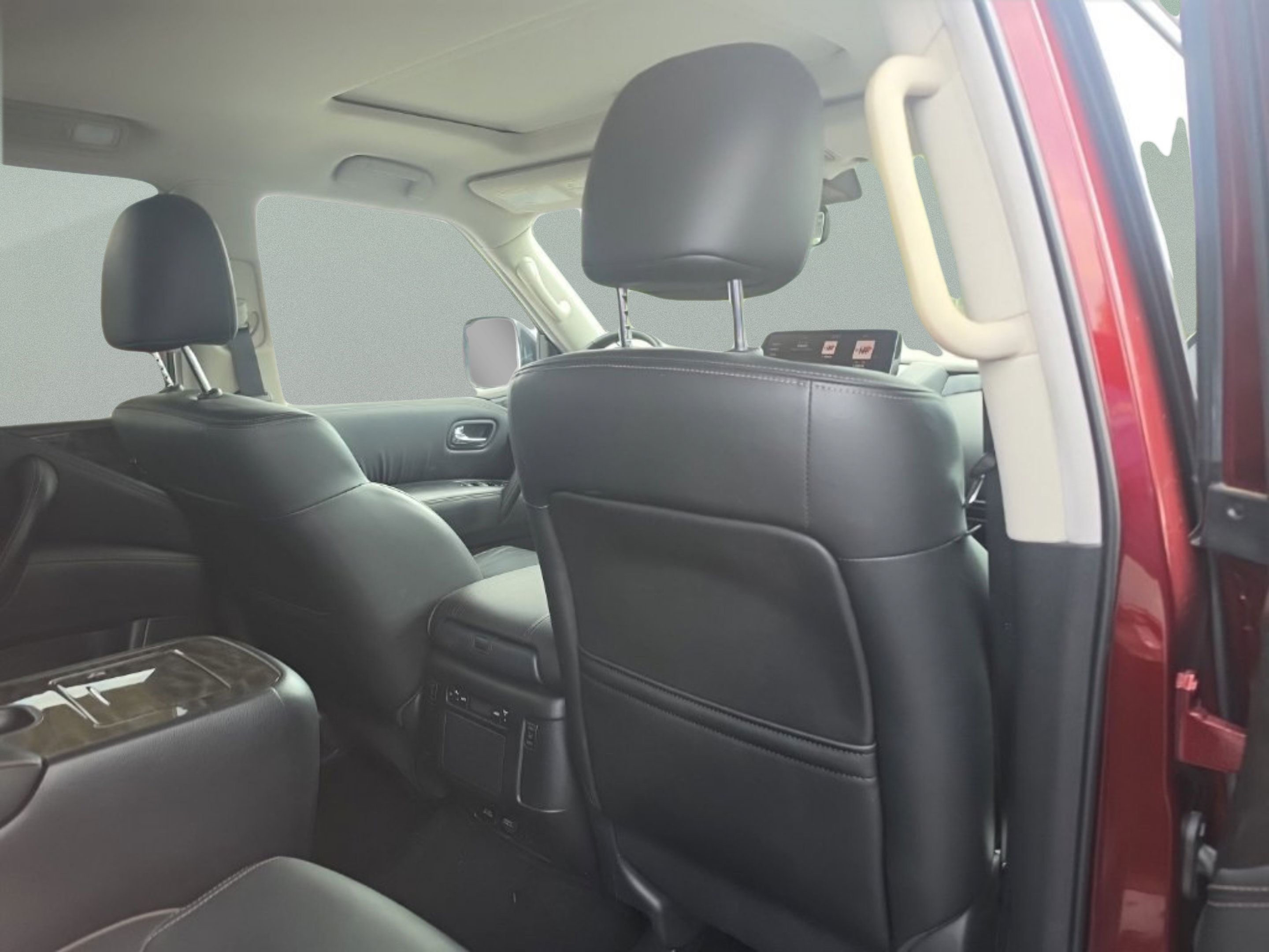 Used 2024 Nissan Armada Platinum w/ Captain's Chairs Package RWD image 26