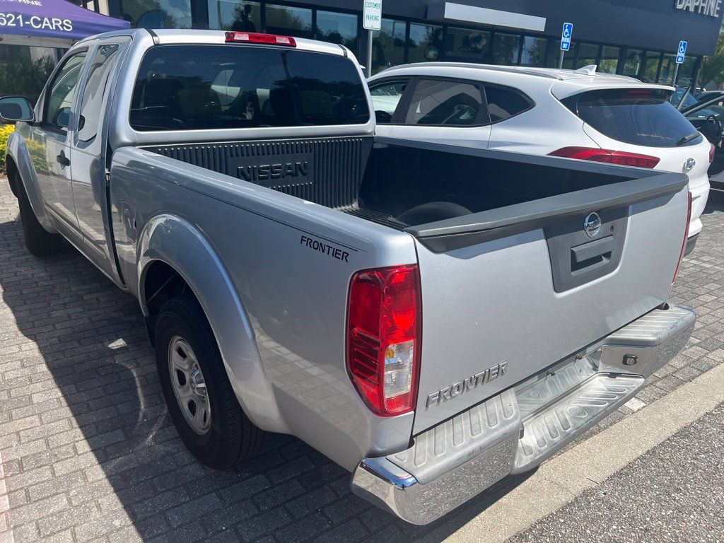 Used 2015 Nissan Frontier S RWD image 18