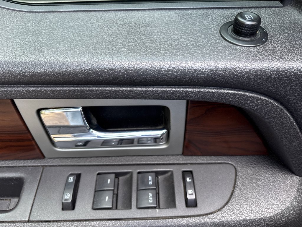 Used 2012 Ford F150 Lariat w/ Lariat Plus Pkg AWD/4WD image 18