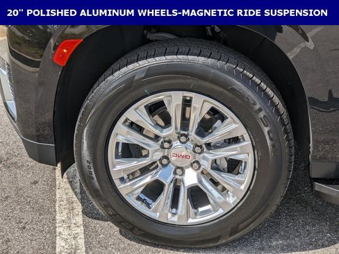 Used 2024 GMC Yukon Denali image 11