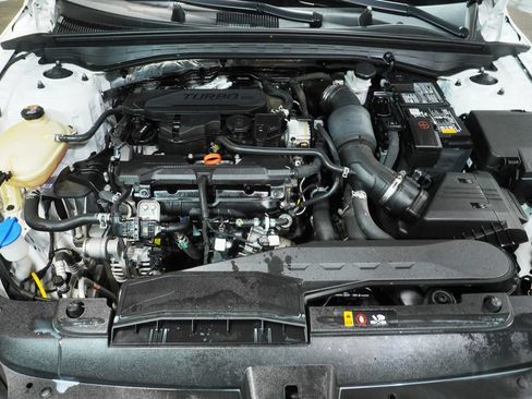 Used 2022 Kia K5 GT-Line w/ GT-Line FWD Premium Package image 8