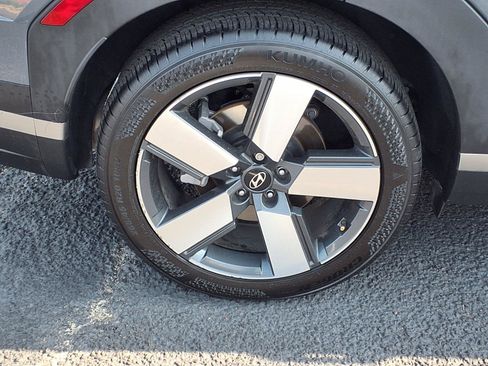 Certified 2024 Hyundai Santa Fe Limited FWD image 9