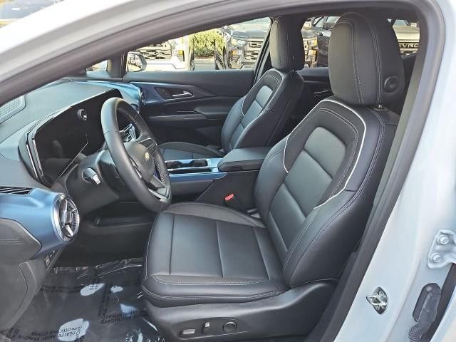 Used 2026 Chevrolet Equinox EV LT w/ Convenience Package II FWD image 18