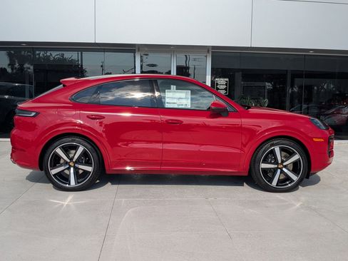 New 2026 Porsche Cayenne S AWD/4WD image 8