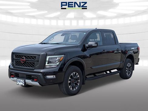 Used 2024 Nissan Titan PRO-4X w/ Pro-4x Convenience Package AWD/4WD image 3