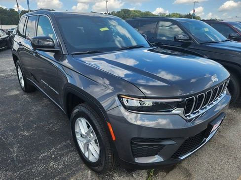 New 2025 Jeep Grand Cherokee Laredo w/ Luxury Tech Group I AWD/4WD image 1
