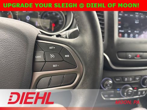 Used 2019 Jeep Cherokee Latitude Plus w/ Cold Weather Group image 22